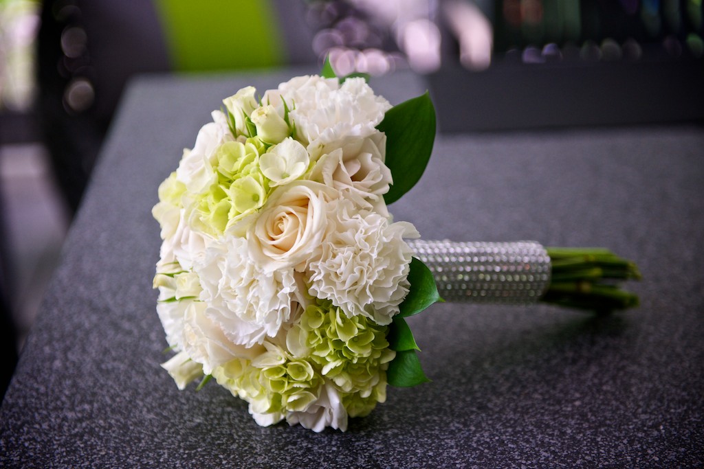 mariage hydrangee blanc et vert pomme maison montcalm fleuriste